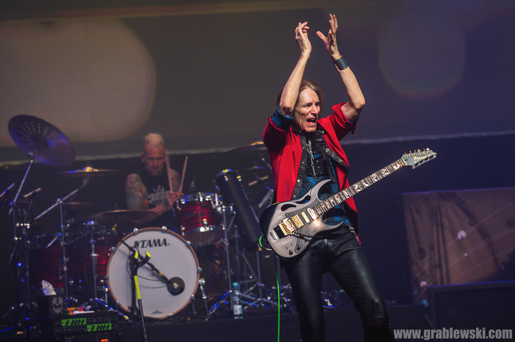 [Obrazek: 2023-05-03-Steve-Vai-046.jpg]