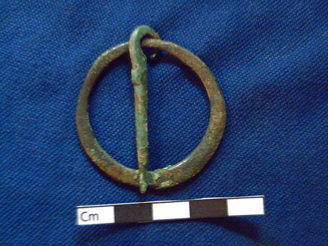 med brooches 007