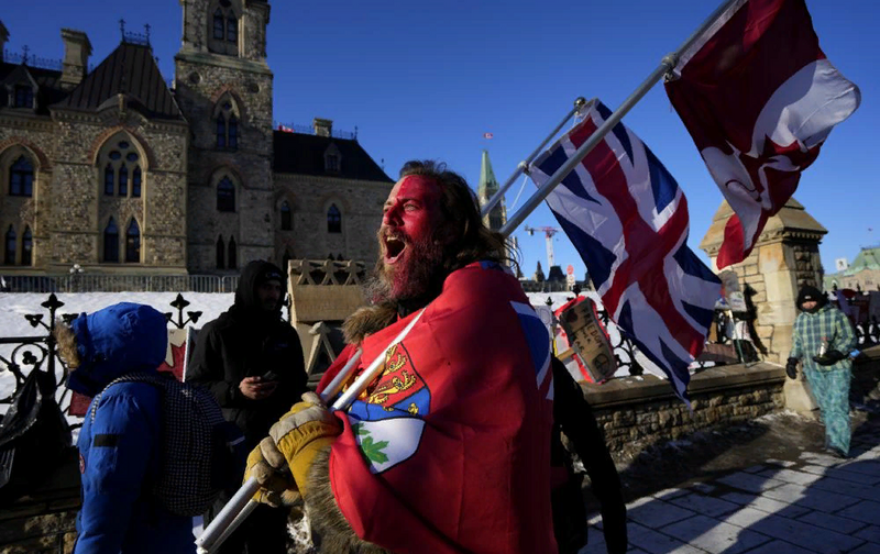 Kanados premjeras Justinas Trudeau ėmė malšinti protestus ir įvedė nepaprastąją padėtį