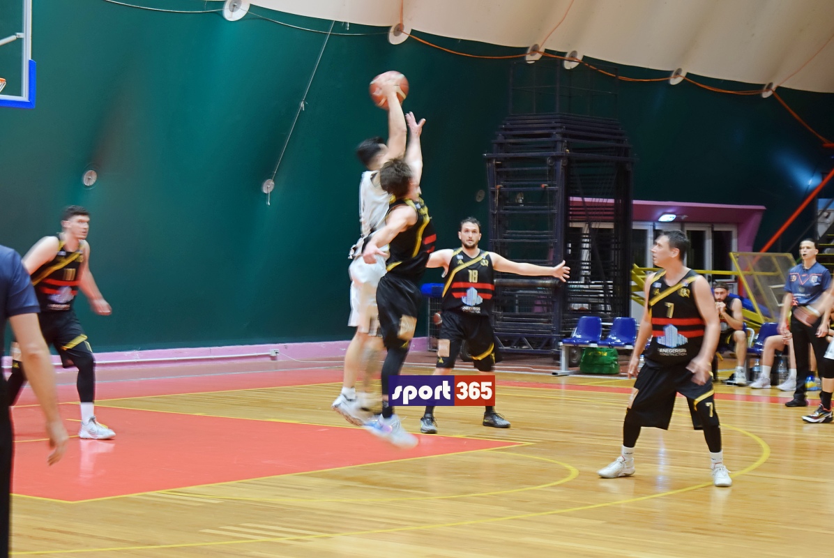 , &Omicron; &Delta;ί&omega;&nu; &Kappa;&upsilon;&pi;&alpha;&rho;&iota;&sigma;&sigma;ί&alpha;&sigmaf;&nbsp;64-60 &tau;&eta;&nu; &Kappa;&alpha;&lambda;&alpha;&mu;ά&tau;&alpha;&nbsp;B.C.&nbsp;&sigma;&tau;&eta;&nu; &Tau;έ&nu;&tau;&alpha;, &iota;&sigma;&omicron;&phi;ά&rho;&iota;&sigma;&epsilon; (1-1) &tau;&omicron;&upsilon;&sigmaf; &tau;&epsilon;&lambda;&iota;&kappa;&omicron;ύ&sigmaf; &tau;&eta;&sigmaf; &Alpha;1 &Epsilon;&Kappa;&Alpha;&Sigma;&Kappa;&Epsilon;&Nu;&Omicron;&Pi; (&phi;&omega;&tau;&omicron;&gamma;&rho;&alpha;&phi;&iota;&epsilon;&sigmaf; & &beta;ί&nu;&tau;&epsilon;&omicron;)