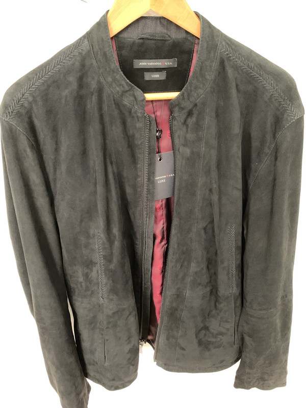 56AEC32F-7E02-48EF-86A2-89D64FDA6681