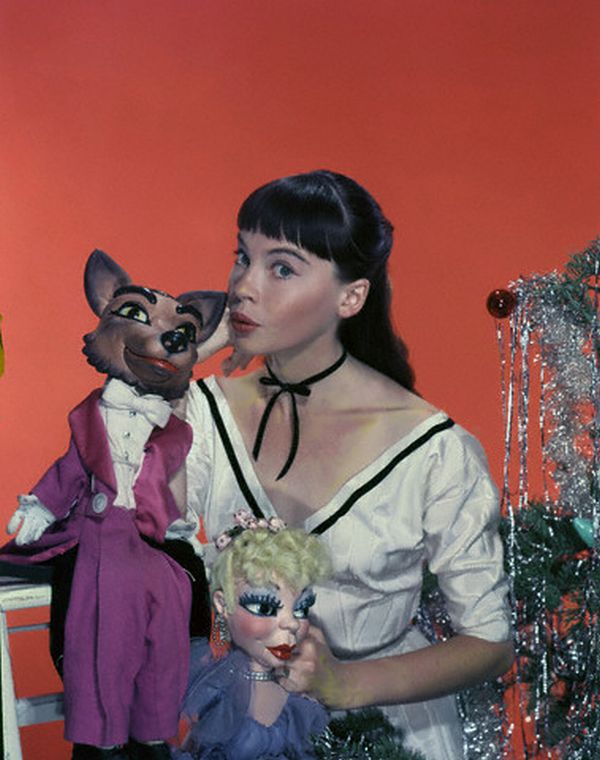 leslie_caron_ma66