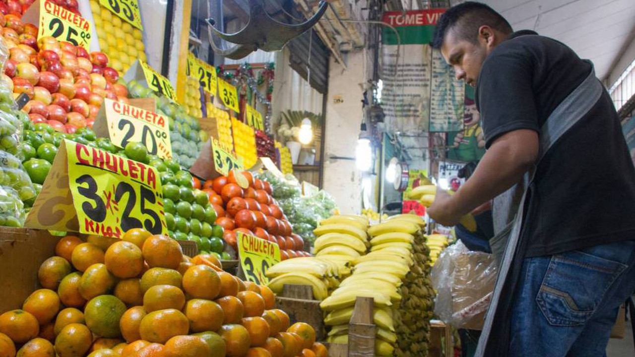 Descarta AMLO daño en México por “efecto tequila”