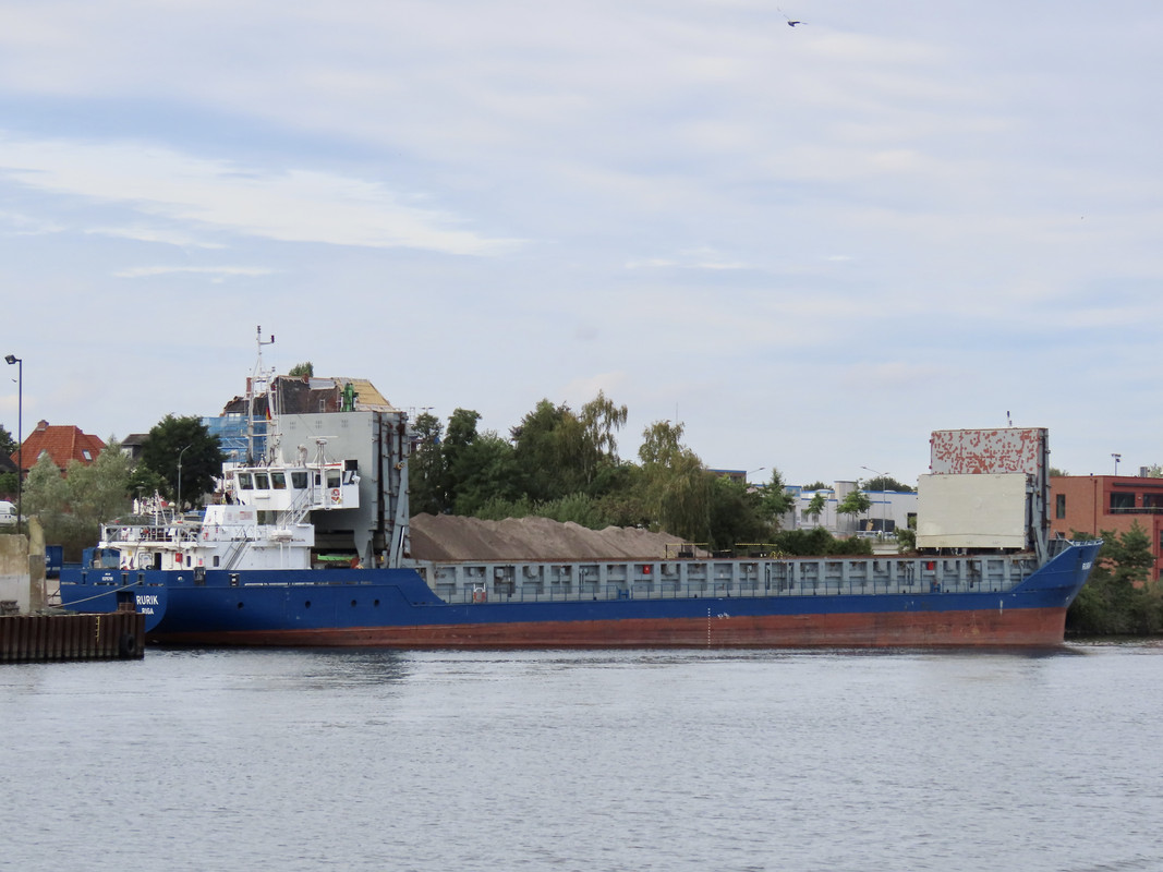 E4BC7251-82F4-418B-B010-59B982A7F10D