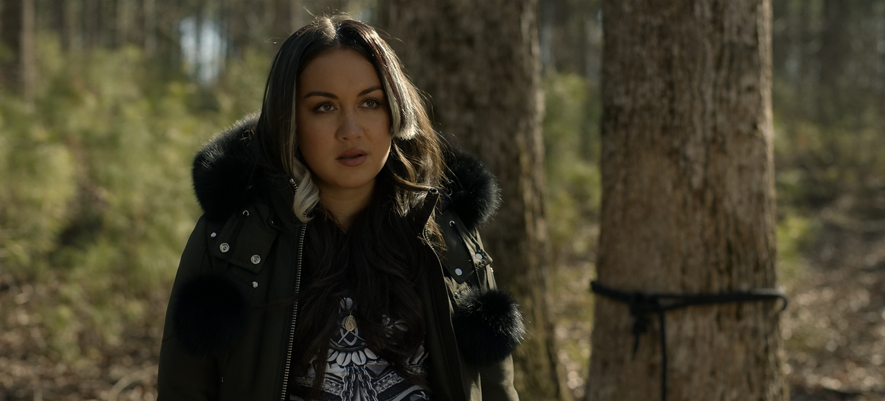 Stargirl.S03E10.Frenemies.-.Chapter.Ten.The.Killer.1080p.10bit.AMZN.WEB-DL.DDP5.1.HEVC-Vyndros.mkv_s