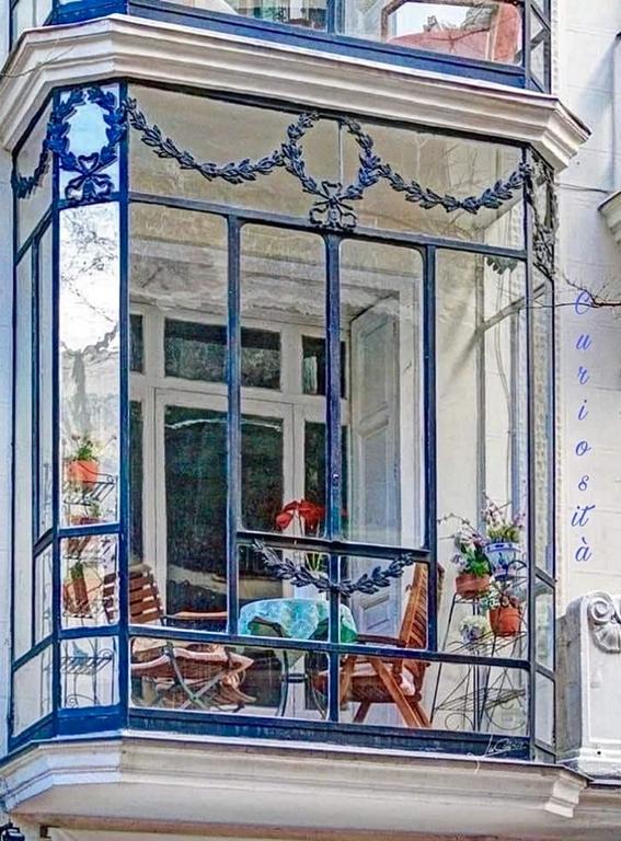blue-balcony.jpg