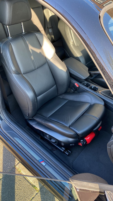 EED464D0-7AAA-416C-9FDF-8FCBFB380F8F