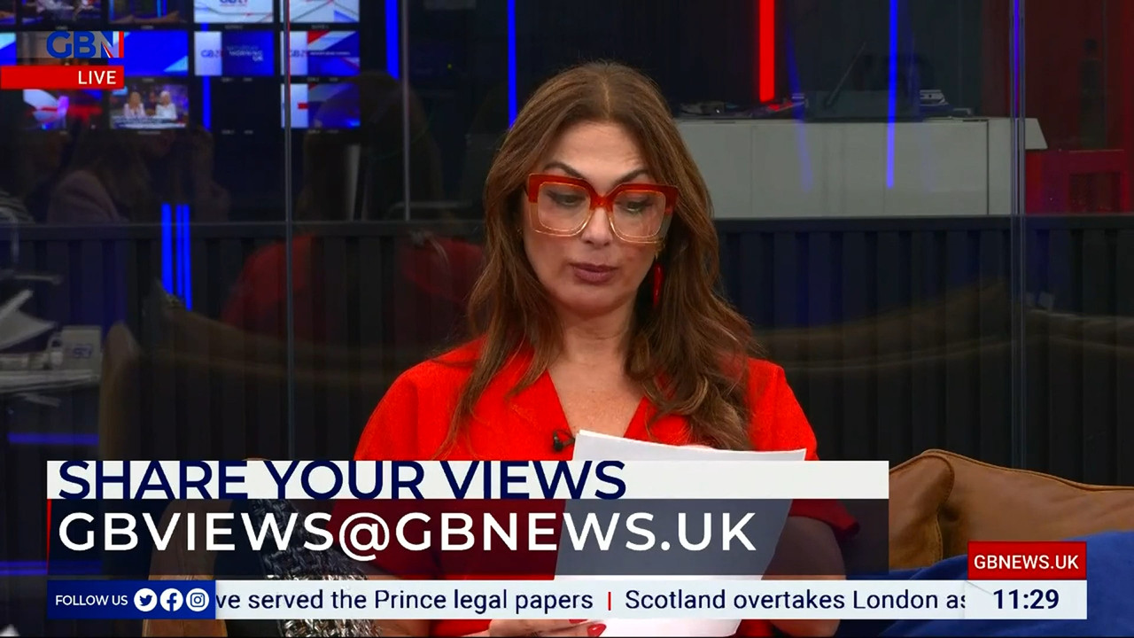 09.11 - 10.00.00 - Saturday Live UK. Opinion, news and a bit of fun o..._001.ts_snapshot_30.43.052