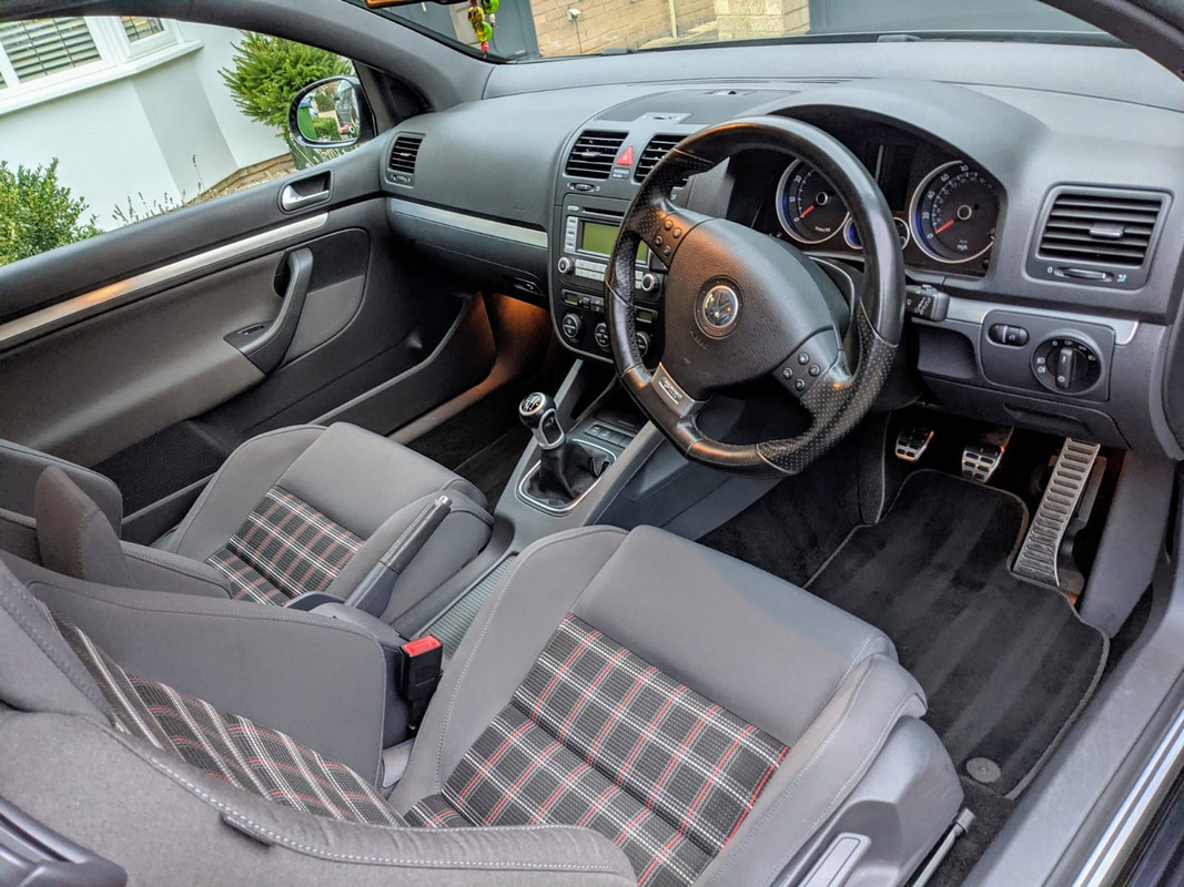 22CA6123-37BD-4DBE-AB80-A911652C5905