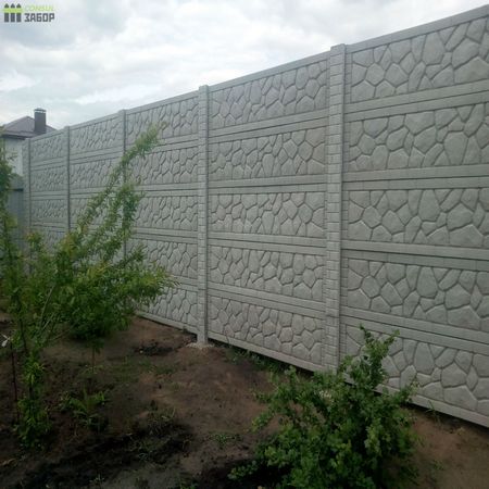 Строительство секционных бетонных заборов в Киеве на любой вкус: огромный выбор выгодных предложений