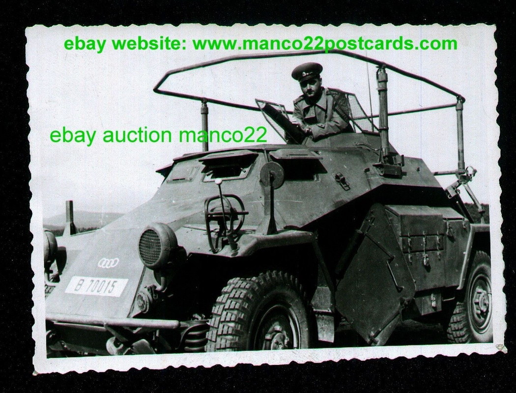 Bulgarisch Offizieren In Leichter Panzerspähwage