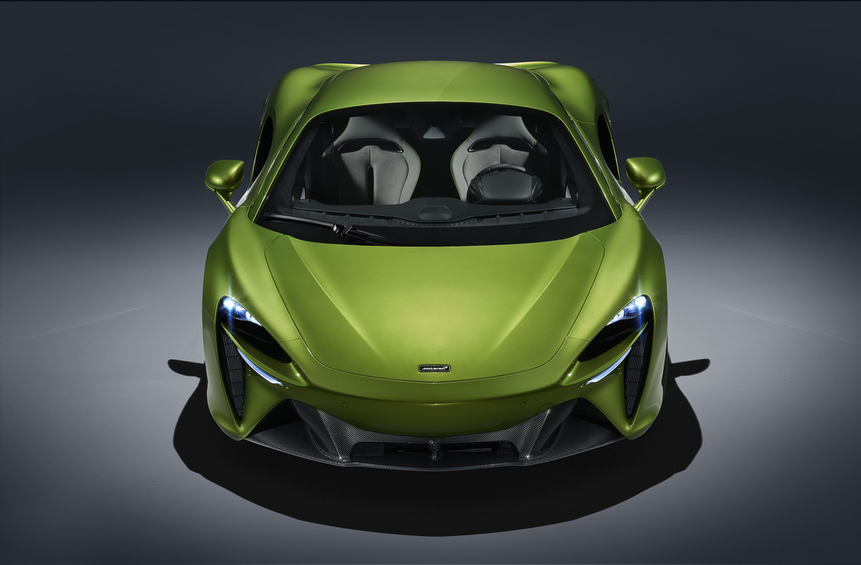 12915-McLarenArtura