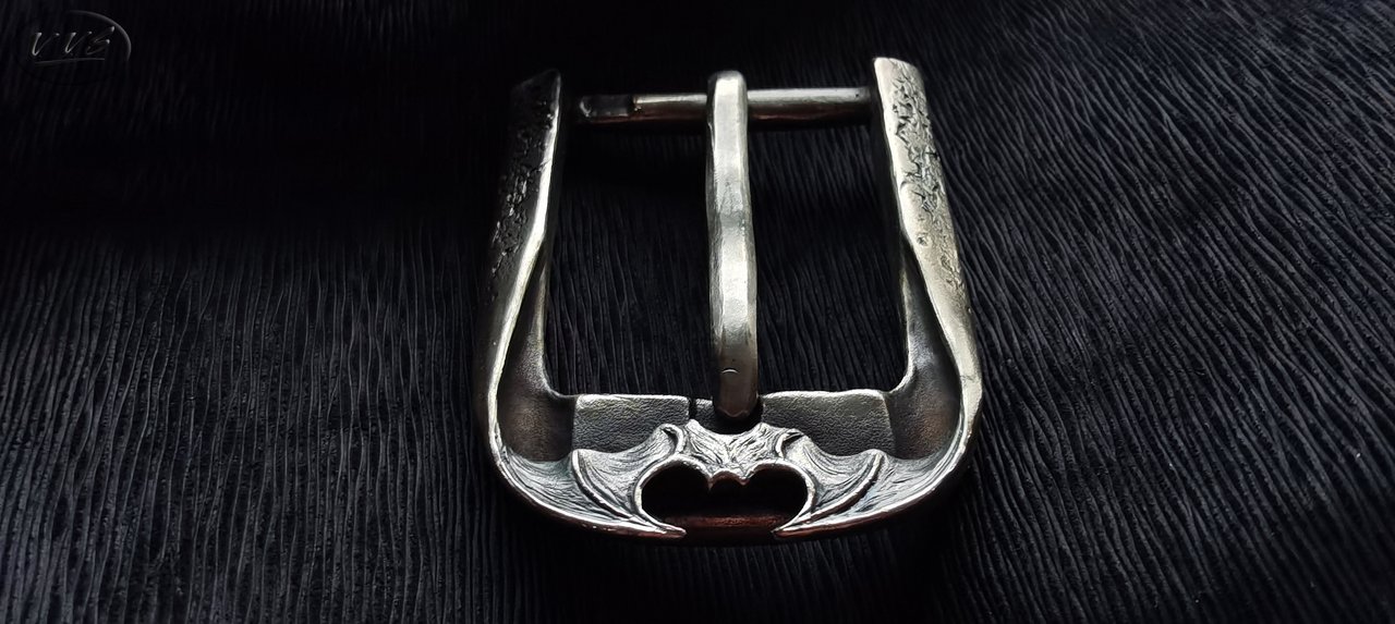 пряжка мышь2