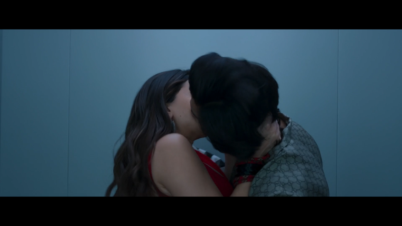 Rocky Aur Rani Kii Prem Kahaani 2023 - by Telly - VLC media player 08-09-2023 14_05_12