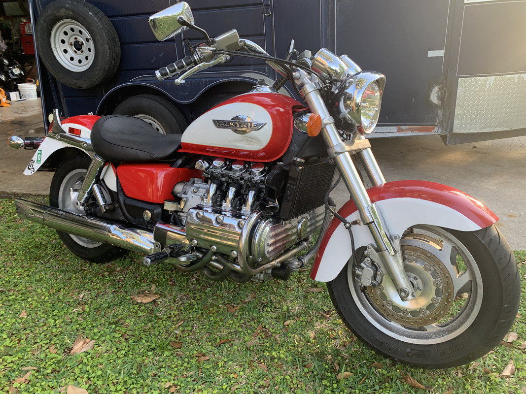 F5C39262-1193-420C-853B-635B43D075C3