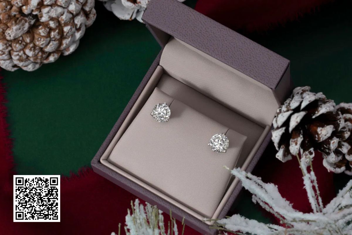 How to Choose the Perfect Diamond Stud Earrings for Your Style?