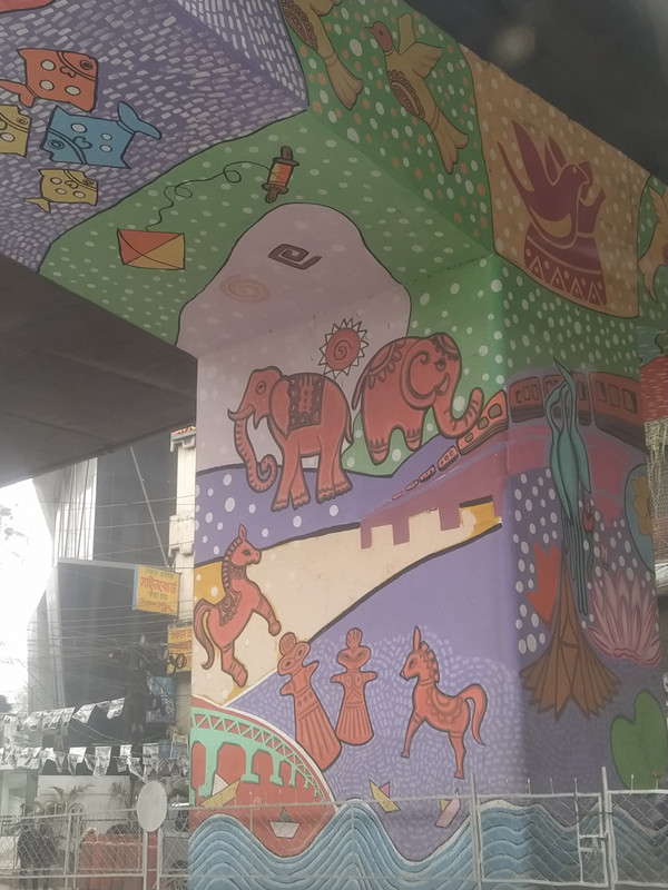 Бенгальский фьюжн с коровами на деревьях, или Бангладеш в обрамлении двух Индий