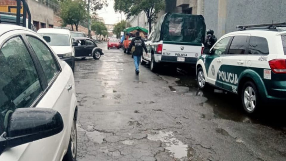 Por no pagar la presunta extorsión de 200 mil pesos, balean a padre e hijo en la CDMX