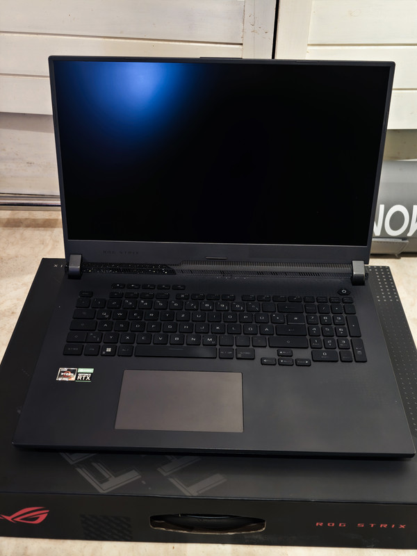 Sprednja stran prenosnika