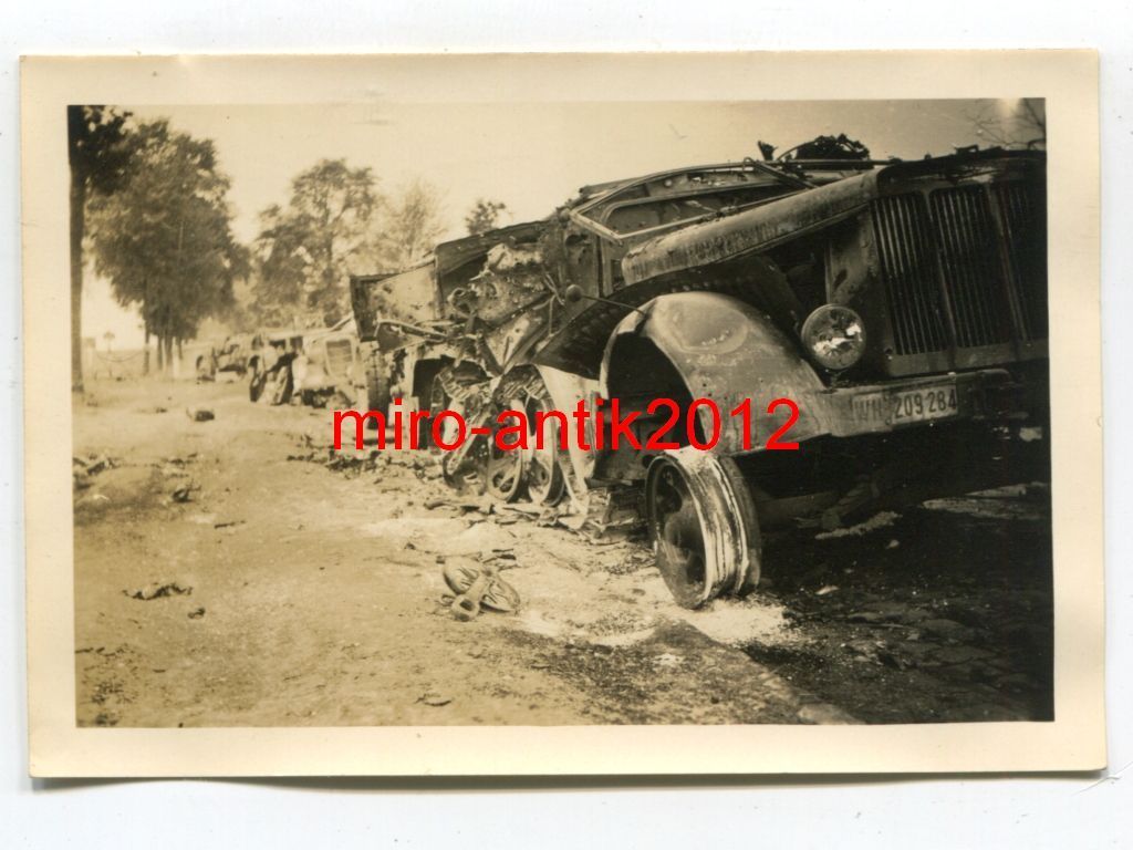 Wehrmacht, zerstörte Sdkfz, Halketten kurz vor d