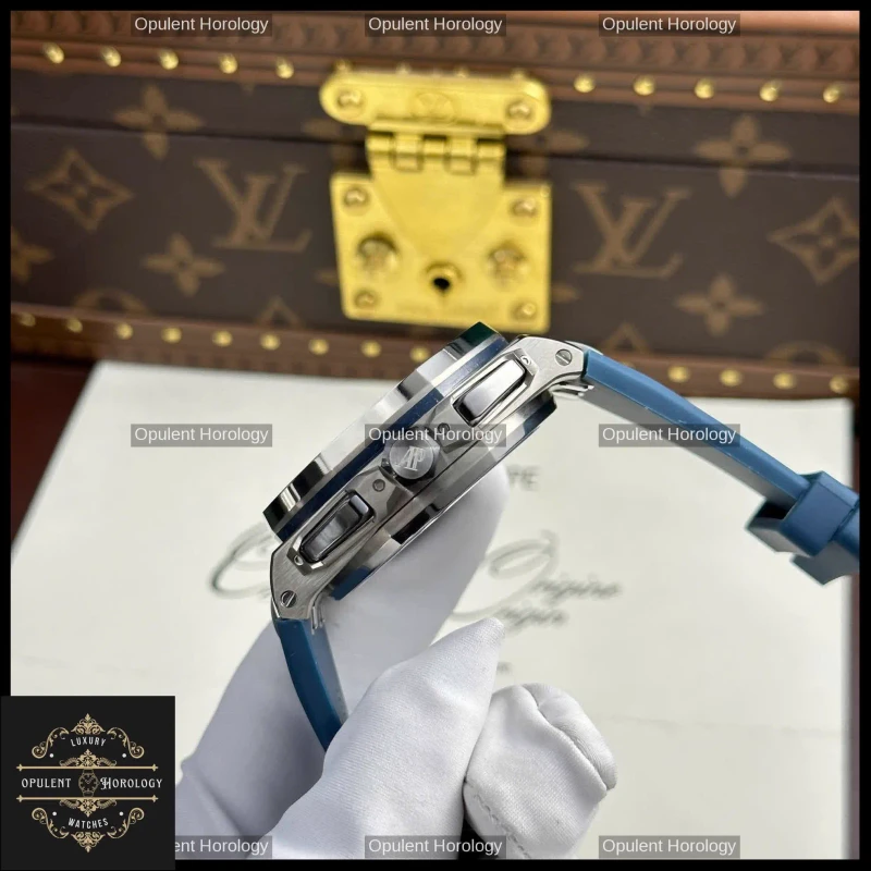 Audemars Piguet Royal Oak Offshore Chronograph 26420 43mm Blue Dial Automatic - Super Clone