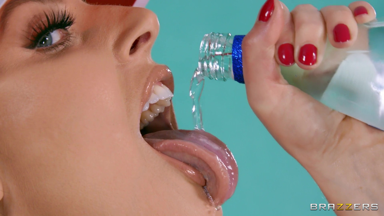 vlcsnap-2021-05-25-19h34m40s030