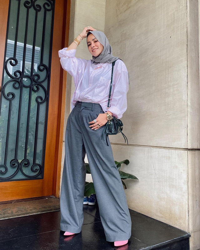 Potret terbaru Olla Ramlan 