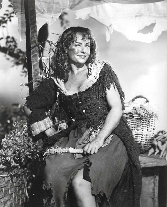 paulette_goddard_mc45