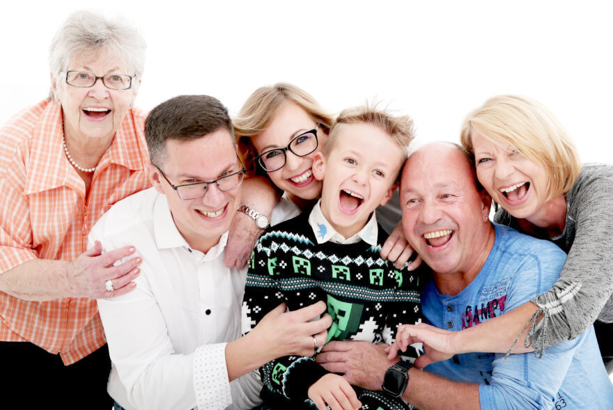 Familienporträts Wien - Natürliche Familienfotografie im Studio und Outdoor
