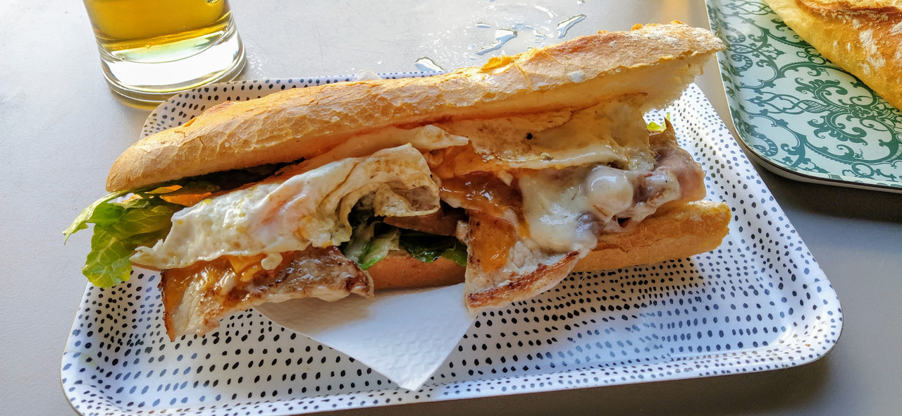 Experiencia El Trocito del Medio - Valencia-Mercado Central - Dónde almorzar en Valencia: Esmorzaret, cremaet y más