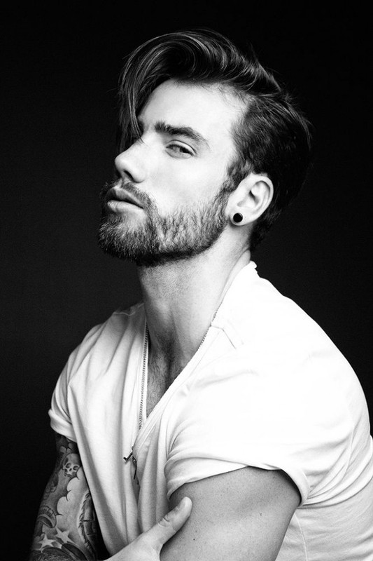 38b2cc41074cb0467a088d939a3ab25e-650x975