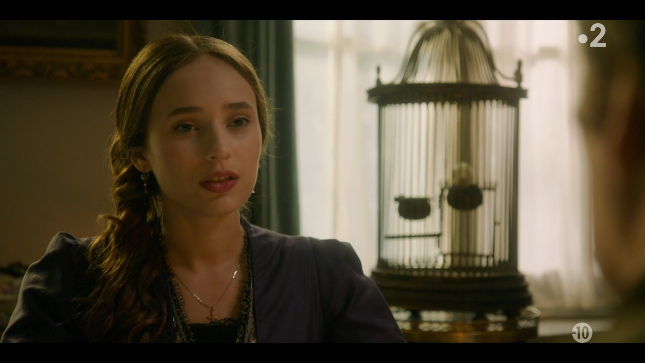 2021-12-13_21_05_Fr2_Emma-Bovary.mp4_snapshot_01.17.25.170