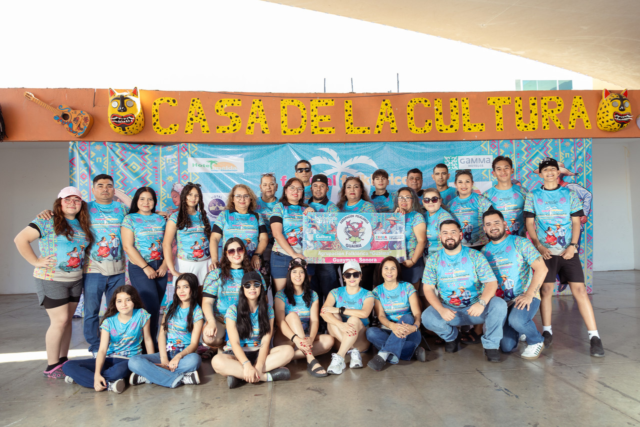 Participantes del festival folklórico