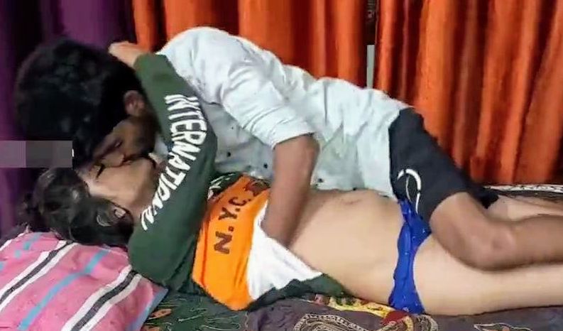 Desi Couple having hardcore fucking in oyo room!!