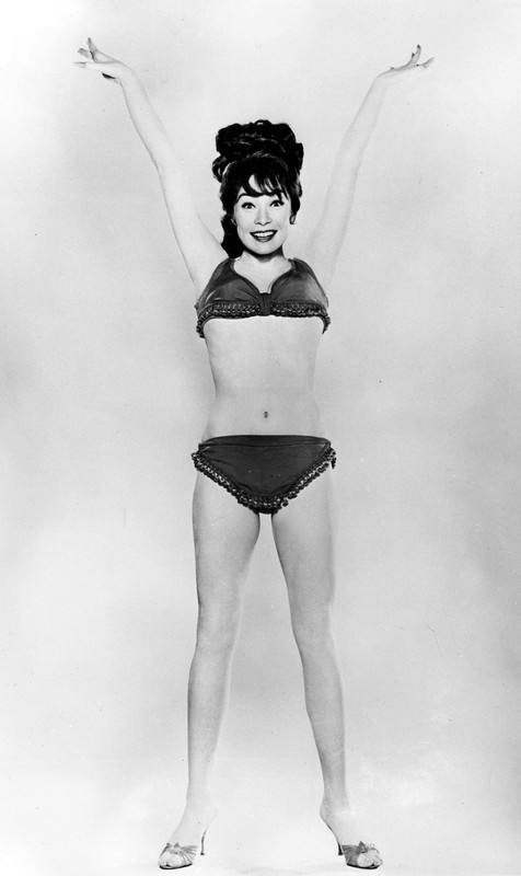Shirley_MacLaine_c52