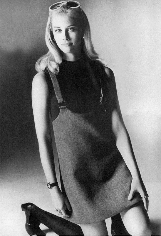 CybillShepherd_b04
