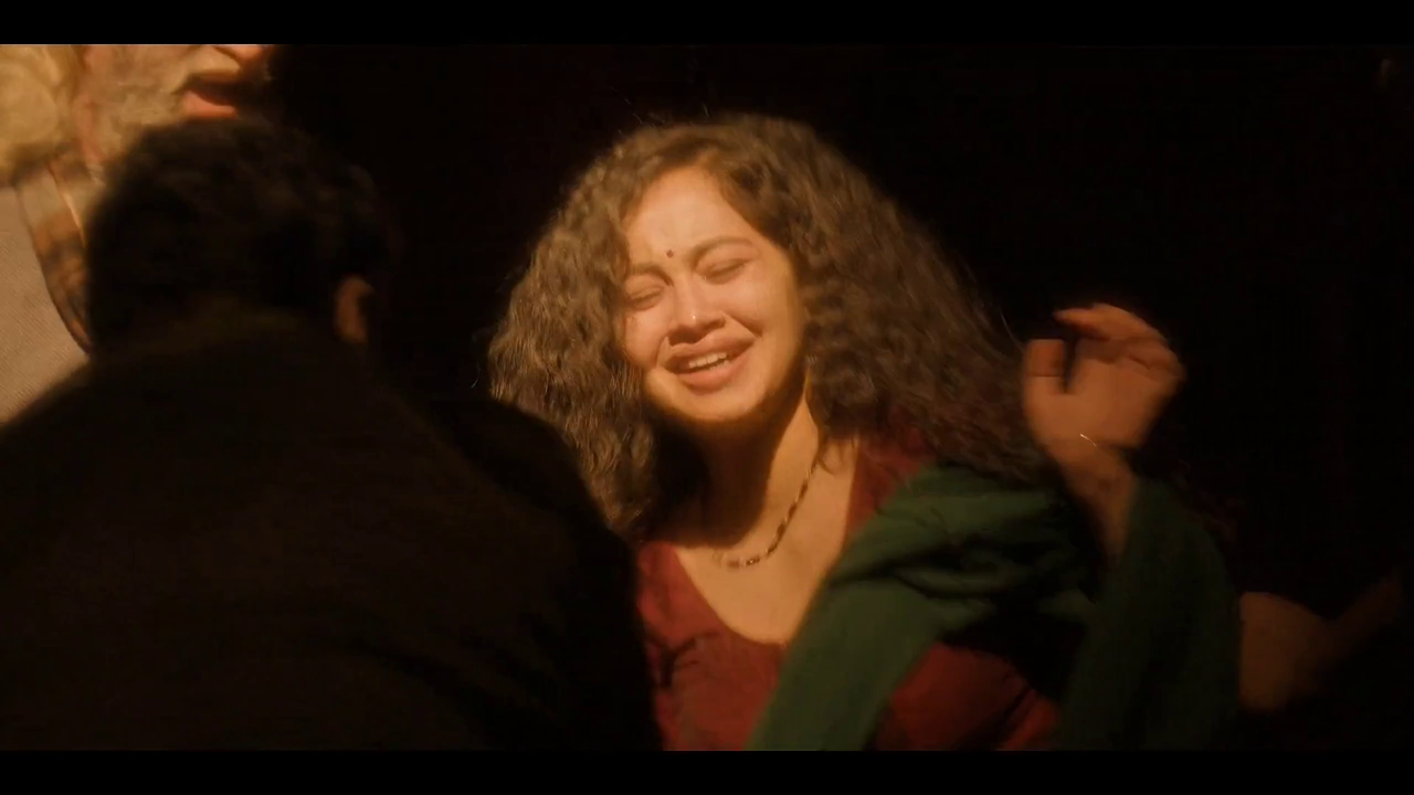 [Image: vlcsnap-2024-12-13-17h51m52s395.png]