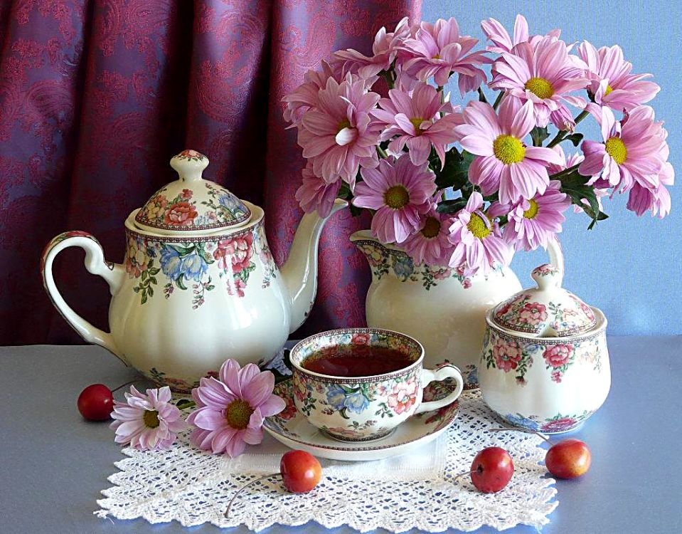 Картинки с добрым утром с красивой посудой