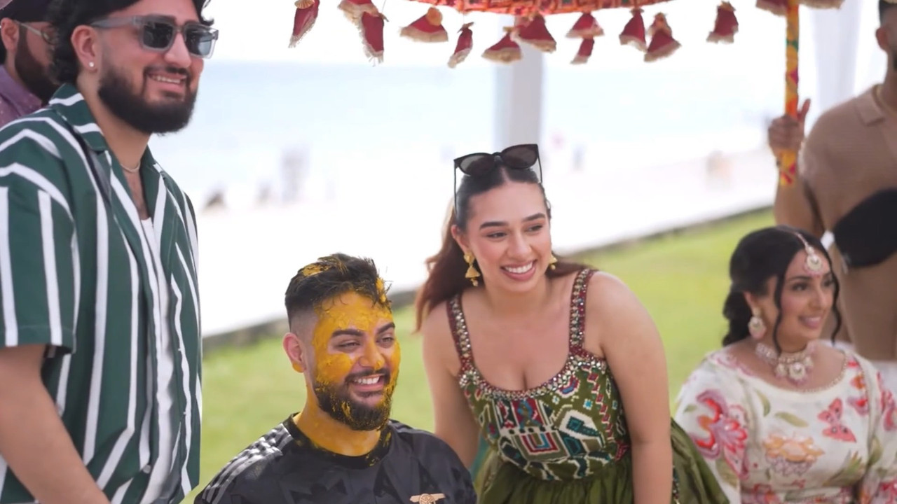 Hot Sexy desi Girls tits and cleavage in different costumes mp4 snapshot 00 42 233