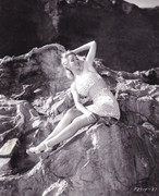 carole-landis-mc30