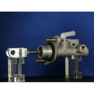 CLUTCH MASTER CYLINDER