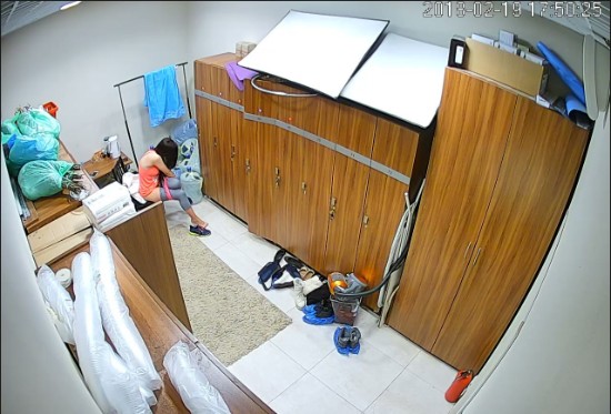 [Image: Voyeur8275083415.jpg]