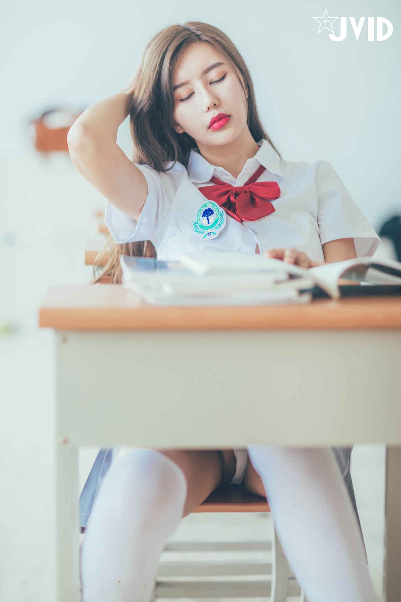 JVID木木森校园系写真，清新和活力气质妹子，千万男人的女神插图8