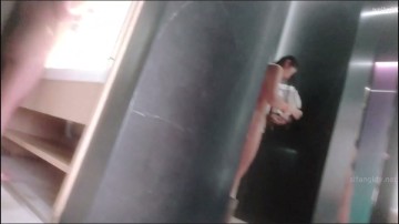 [Image: Voyeur10935115927.jpg]