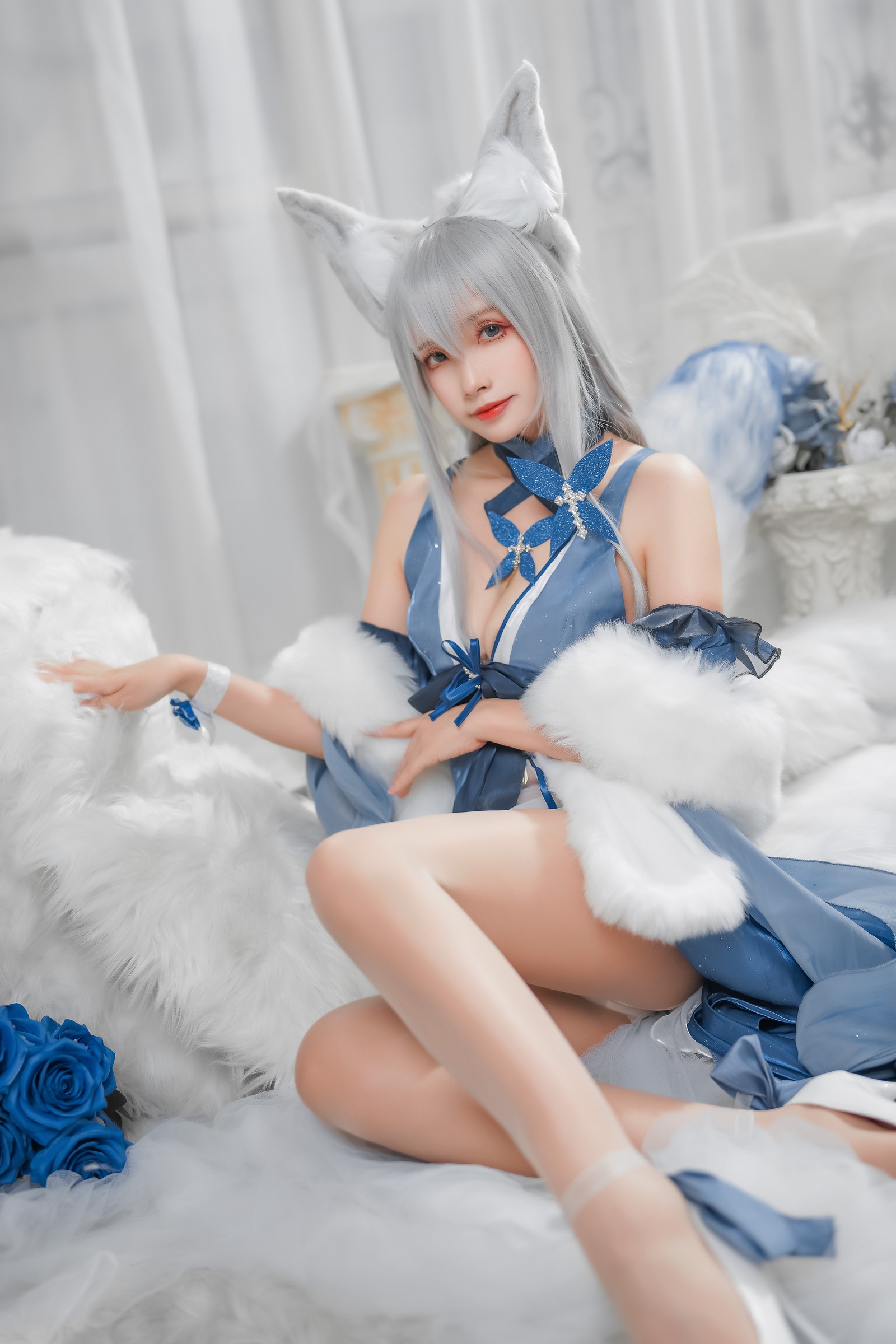 Neko-薇薇 信浓礼服 Cosplay 写真｜优雅风高清图集（30P｜74MB）插图
