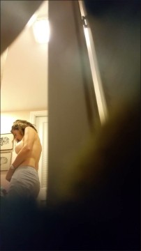 [Image: Voyeur34875151529.jpg]