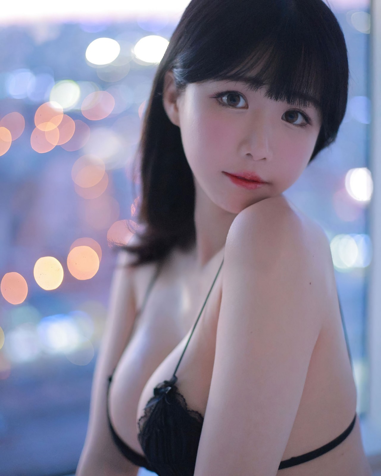 addielyn 에디 린 Night View of 夜景写真，辣妹也能穿出温柔杀插图2