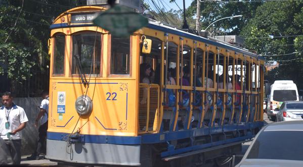 В джазе только девушки или аргентинско-бразильский калейдоскоп В джазе только девушки или аргентинско-бразильский калейдоскоп