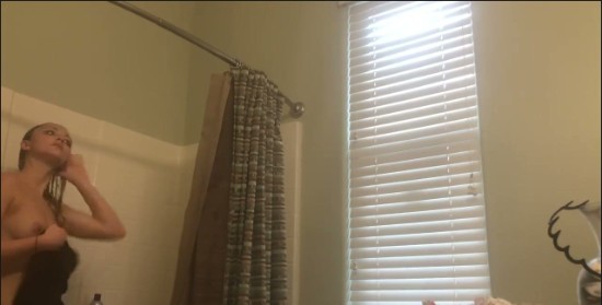 [Image: Voyeur37675125533.jpg]