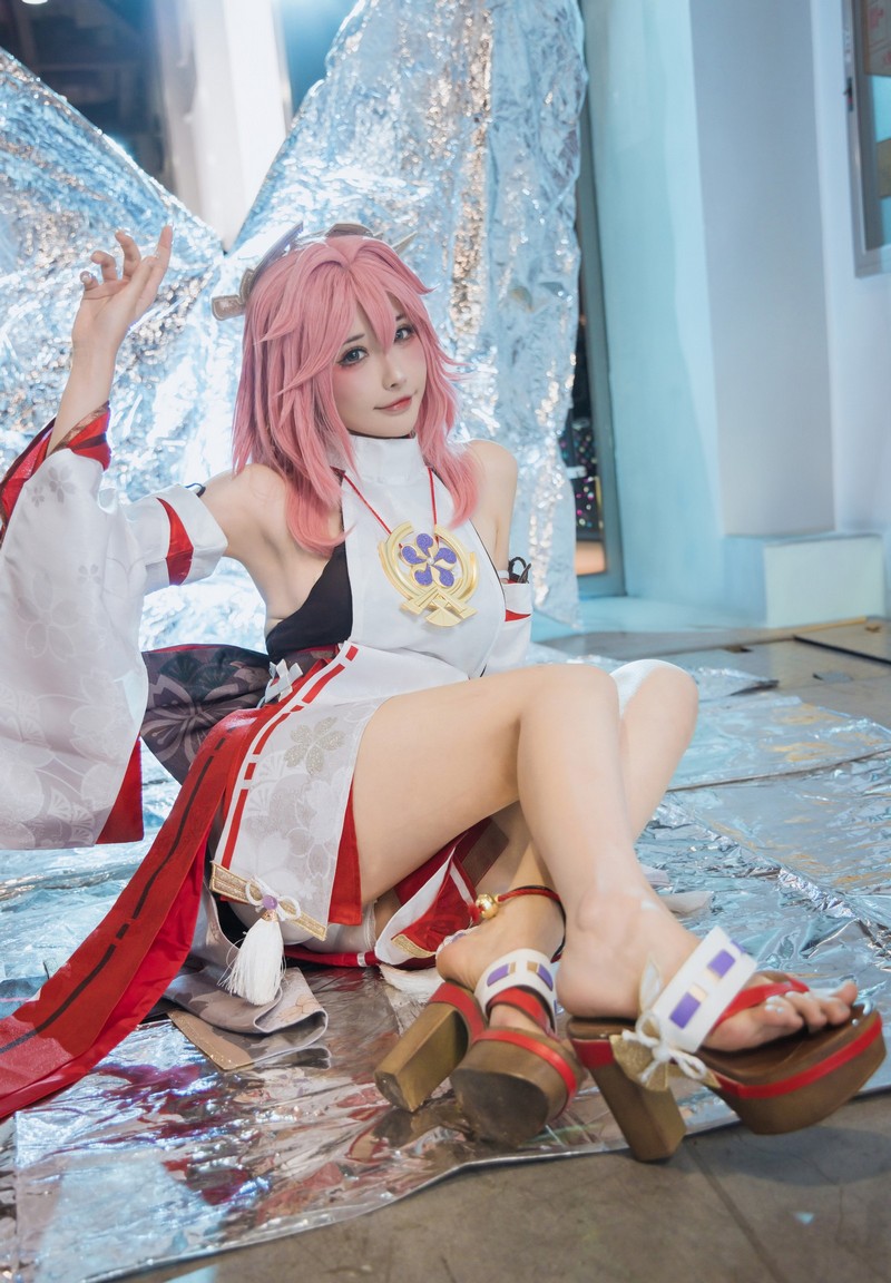 糖果果Candy 八重神子 Cosplay 高清写真【18P｜318MB】插图7